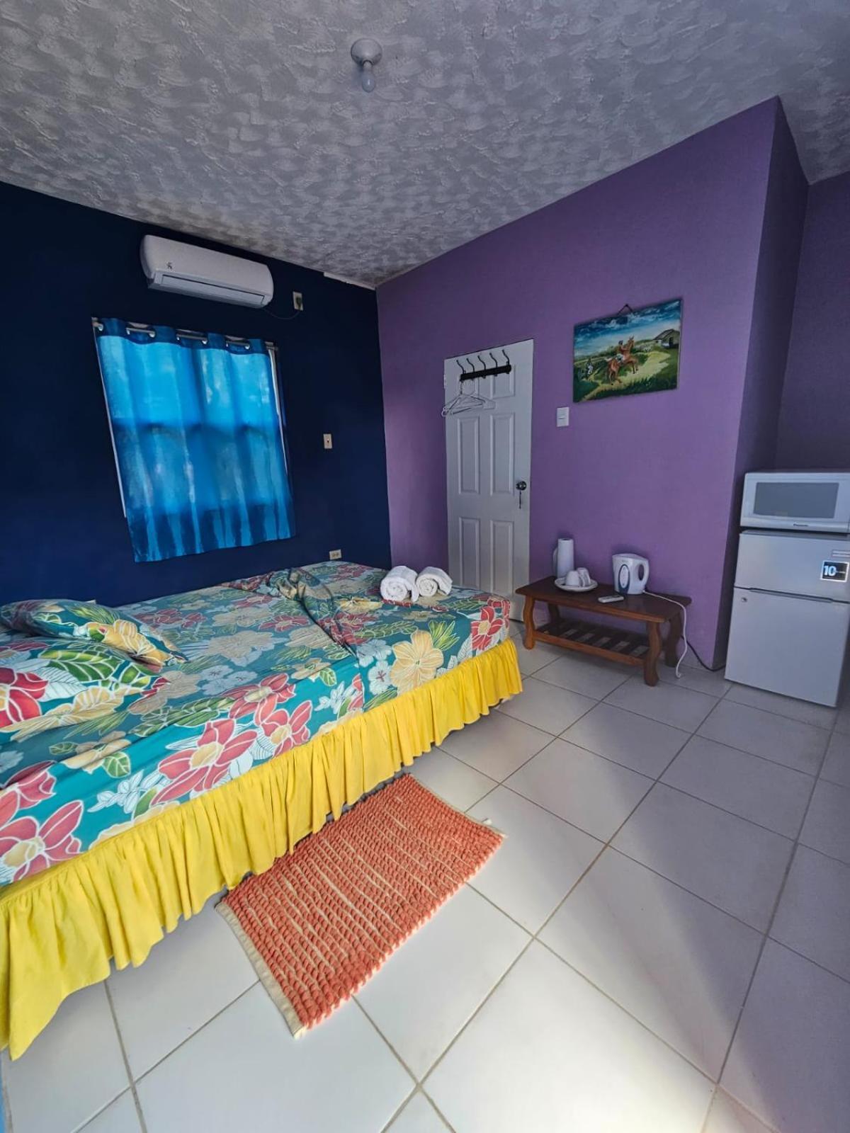 Fish Tobago Guesthouse Or Joy And Brandon Guesthouse Buccoo Oda fotoğraf