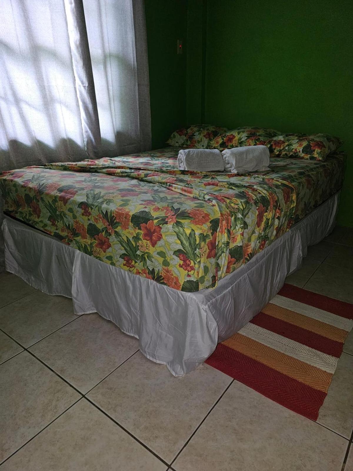 Fish Tobago Guesthouse Or Joy And Brandon Guesthouse Buccoo Oda fotoğraf